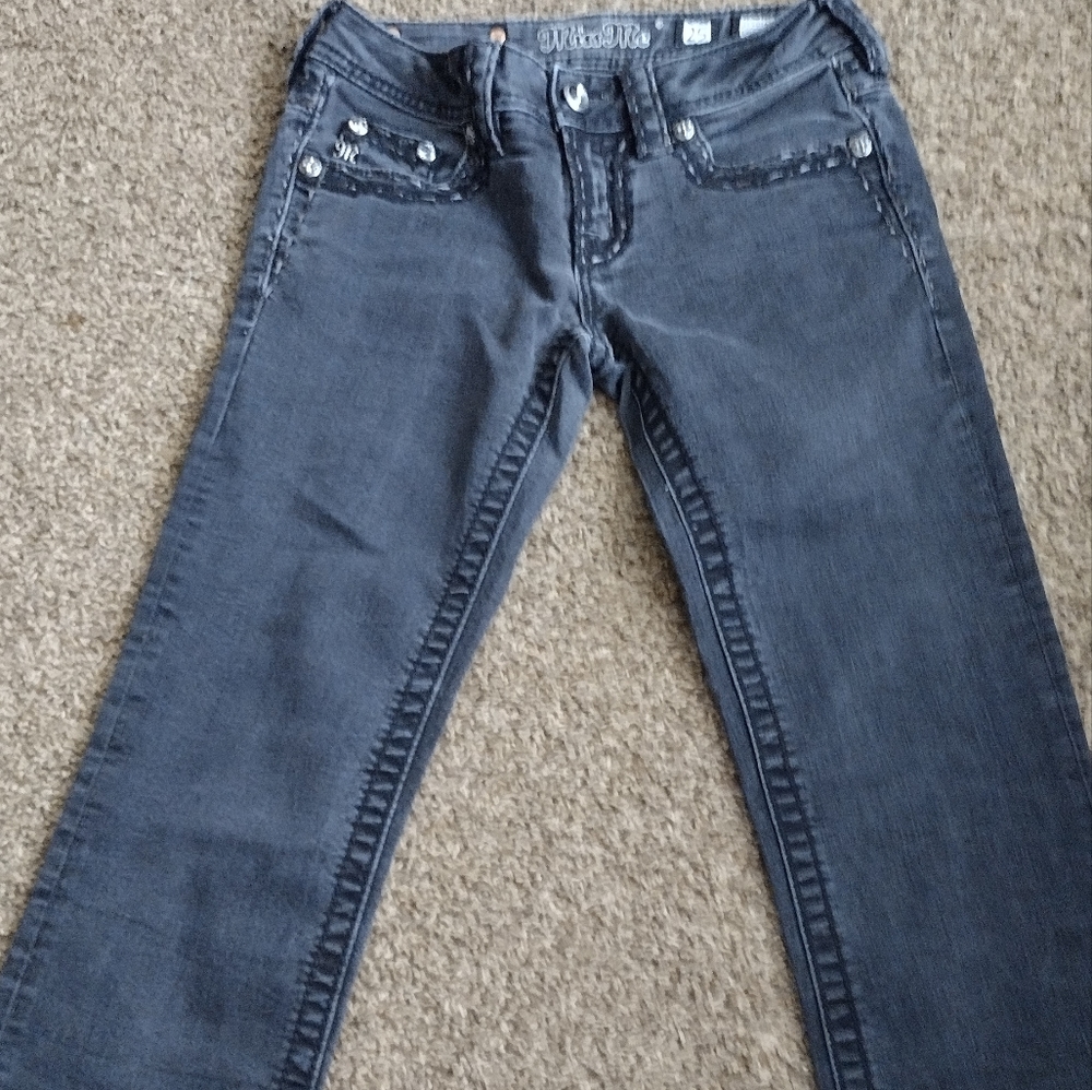 Miss Me Capris 25'